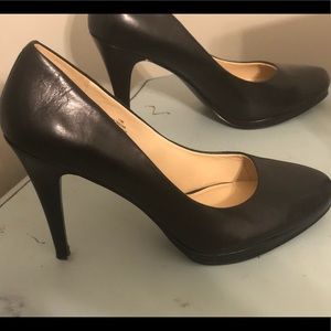 Nine West Black Platform Pumps